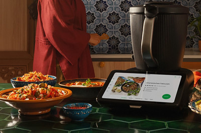 Mit dem neuen Cookidoo® Assistant und der Rezeptübersetzung erweitert Vorwerk das Rezept - Portal um umfassende KI - Funktionen. © Vorwerk