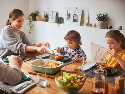 Bild 01: Mental-Load-Krise: Mütter wünschen sich Veränderung © Pexels/Keira Burton 