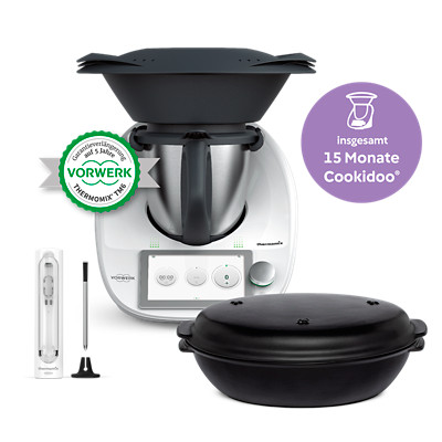 Hol dir jetzt im Aktionszeitraum von 30.09. bis 03.11.2024 den Thermomix® TM6 im Set mit Garantieverlängerung, Cookidoo® Abo, Thermomix® Sensor und unserer neuen Varoma Casserole für Wohlfühlgerichte im Herbst.*