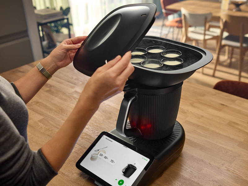 Scopri il Varoma di Bimby, l’accessorio indispensabili per una cucina salutare e senza grassi.