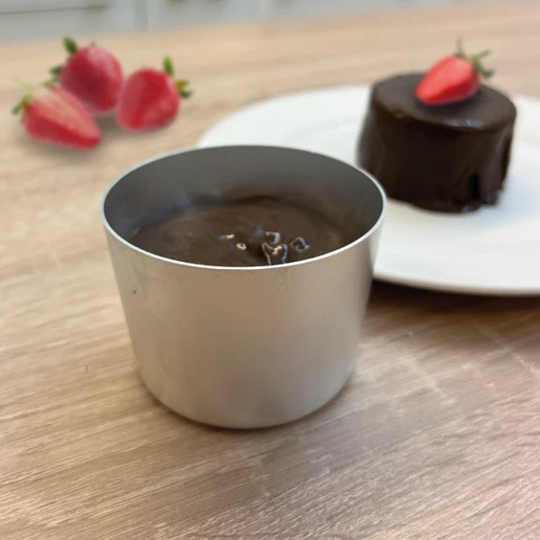 Gli Stampi monoporzione Paderno® sono la scelta ottimale per crème caramel, budini, sformatini e molto altro.