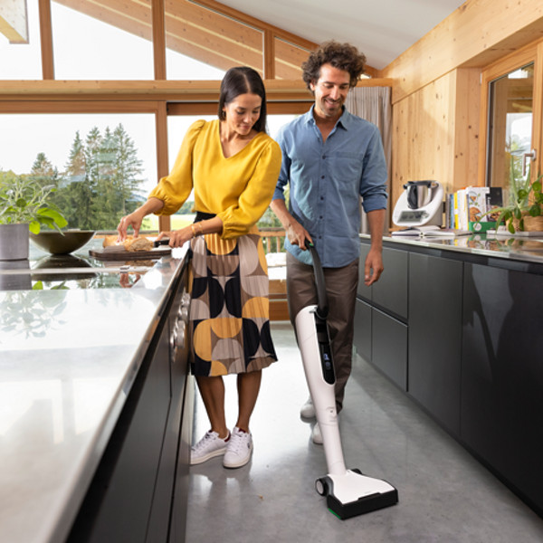 Il nuovo sistema di pulizia senza filo Folletto VK7s permette di rispondere a tutte le esigenze