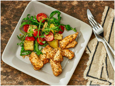 Chicken and warm potato salad ID90120 landscape lpr