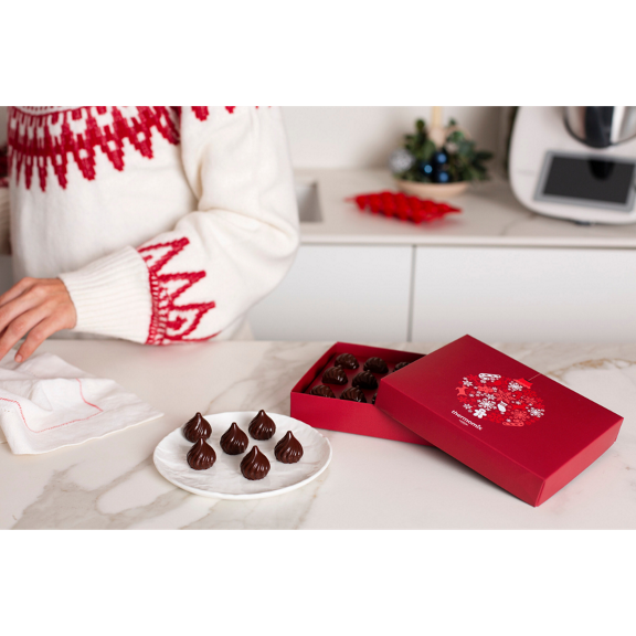 Choco Xmas tree with gift box Pic 03