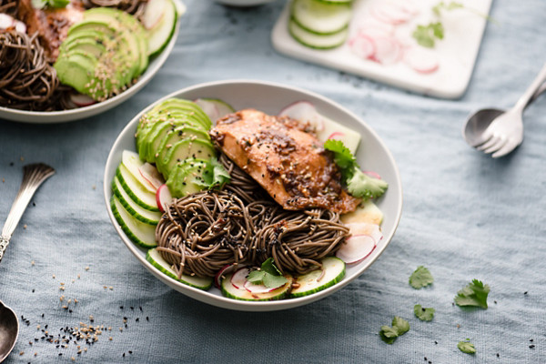 Cold soba and salmon salad ID775607 var1