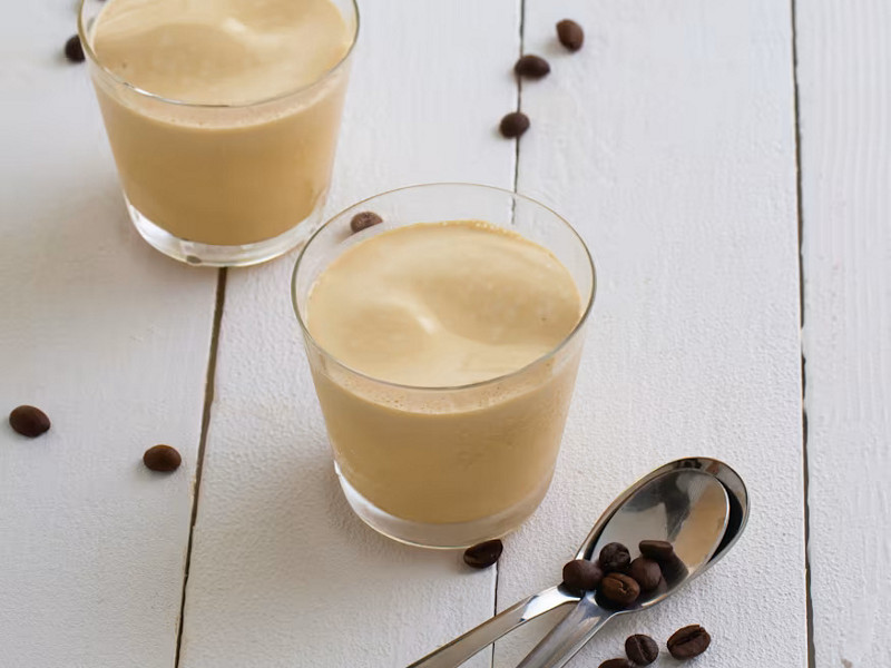 Prepara una deliziosa crema al caffè con il robot da cucina Bimby.