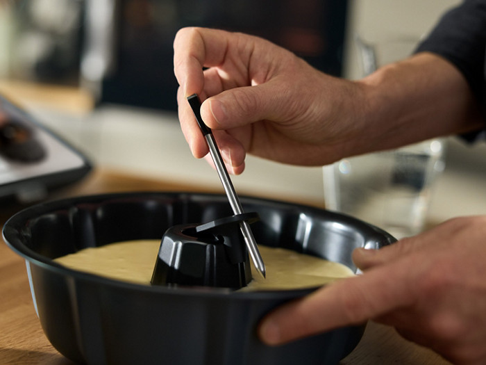 Bimby Sensor è il termometro che indica lo stato di cottura delle preparazioni.