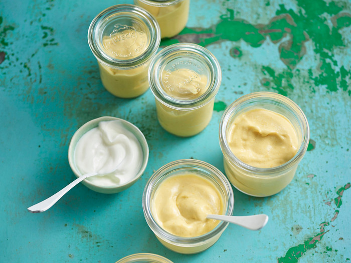 La maionese è una delle emulsioni più conosciute e utilizzate in cucina.