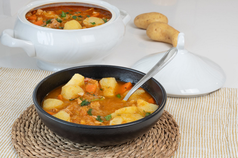 GUiso de patatas con magro
