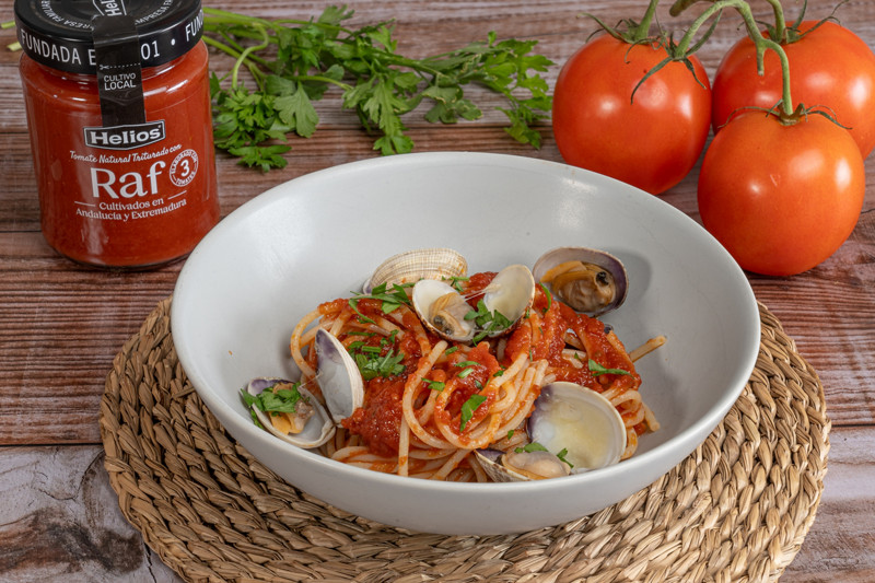 ESPAGUETTI A LA VÓNGOLE