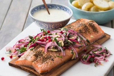 Salmon especiado con patatas