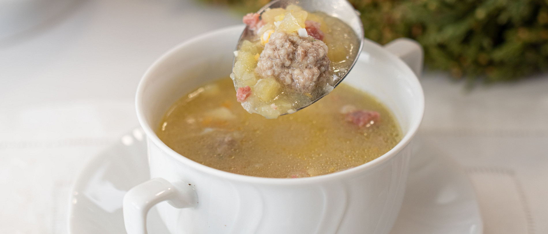 Sopa con albondiguillas