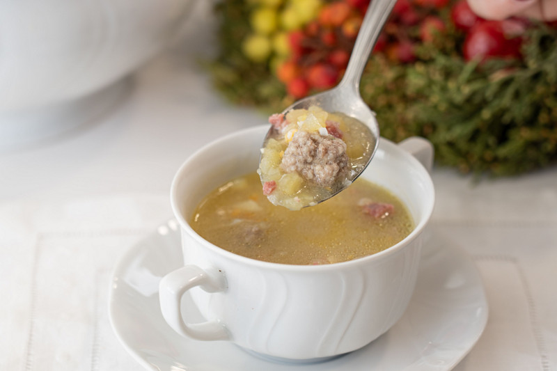 Es sopa con albondiguillas