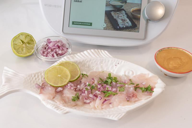 Tiradito de lubina Nikkei en Thermomix