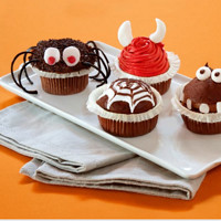 Cupcakes d'Halloween en forme d'araignées et de démons