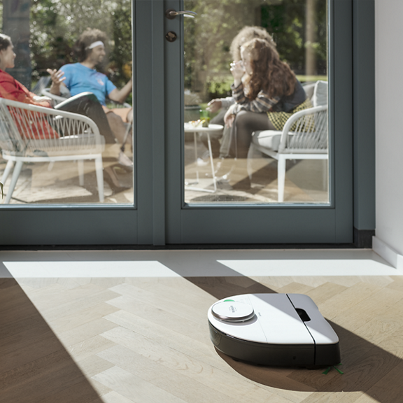 Robot aspirateur VR7 Kobold avec base d'autovidage - Achat en ligne -  Kobold Vorwerk