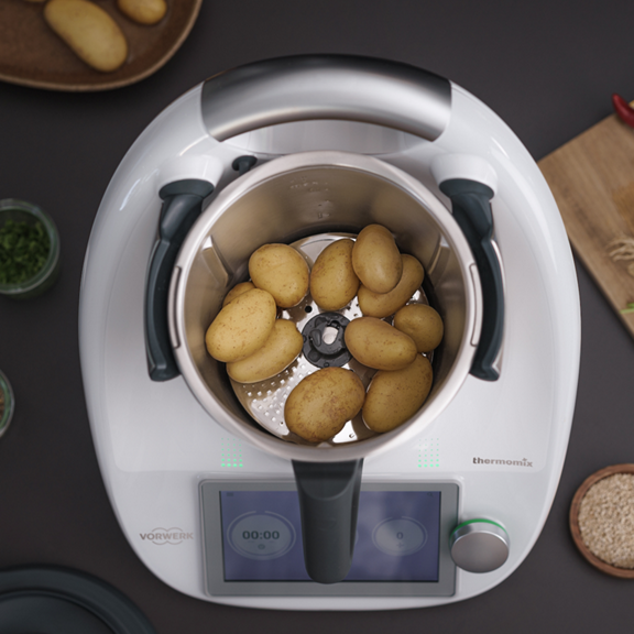 Le couvre-lame éplucheur Vorwerk pour Thermomix s'occupe de la corvée de  patate - % Objets du Futur