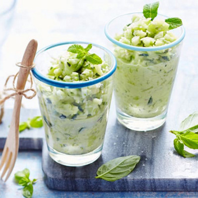 Salade concombre, courgette et menthe