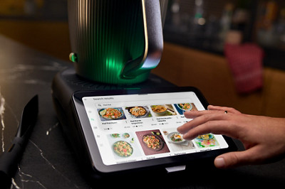 Ecran du thermomix TM7 qui montre la plateforme Cookidoo avec plusieurs recettes