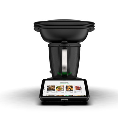 Visuel stand alone du Thermomix TM7 avec le Varoma, écran allumé sur la plateforme de recette Cookidoo. 