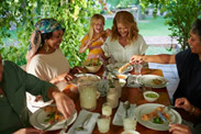 FR Thermomix BBQ party family gathering in garden