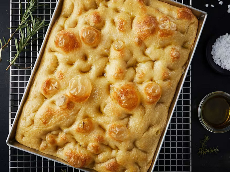 Scopri come preparare una focaccia millebolle soffice e piena di alveoli con il tuo Bimby.