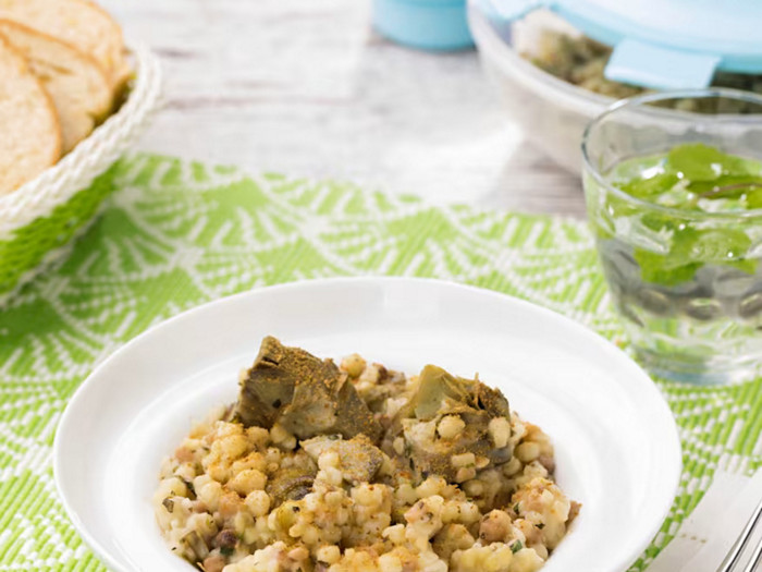 Fregola ai carciofi, menta e bottarga.