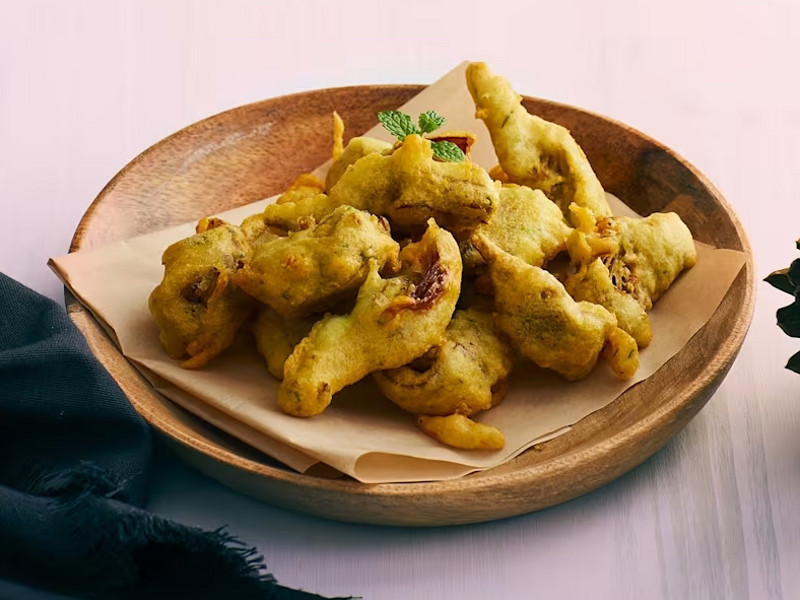 Scopri come preparare frittelle salate croccanti e gustose con Bimby.