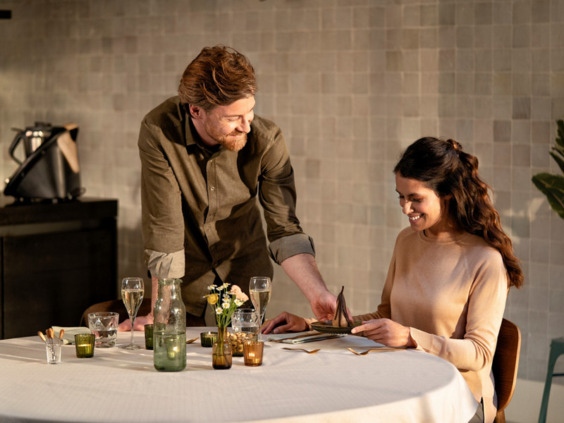 Le regole di bon ton da osservare a tavola