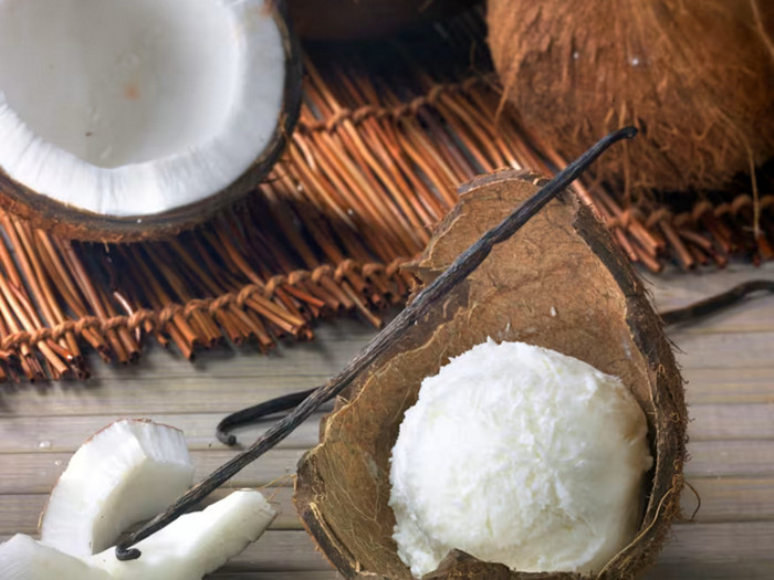 Scopri con Bimby alcune idee creative per servire il gelato.