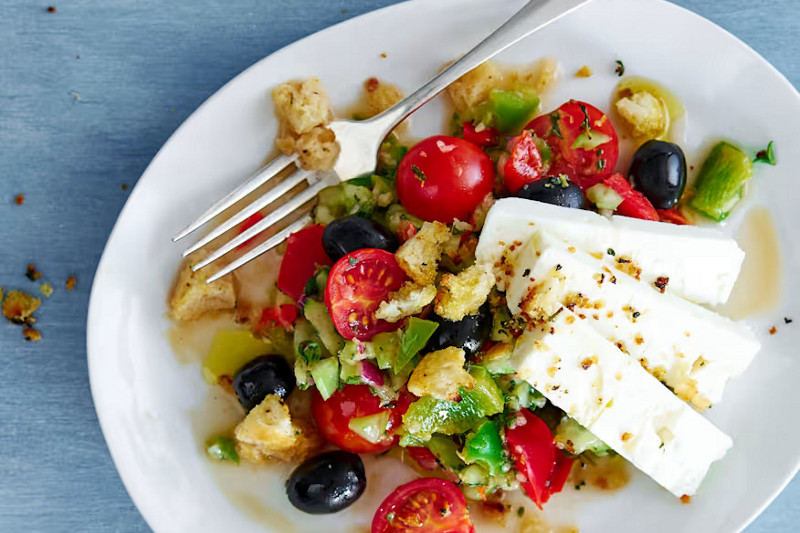 Insalata greca BMB MGZ Ago 25 MAIN