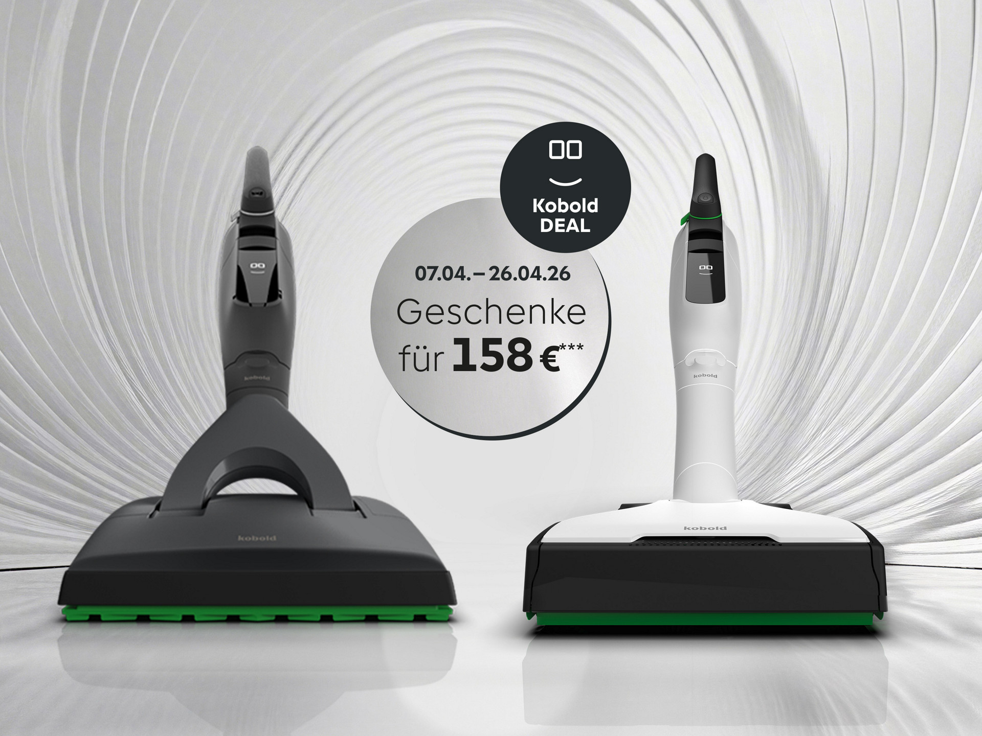 Kobold VK7 Akku-Staubsauger mit EB7 Elektrobürste in Schwarz und Weiß, nebeneinander mit Kobold Deal Aktionshinweis.