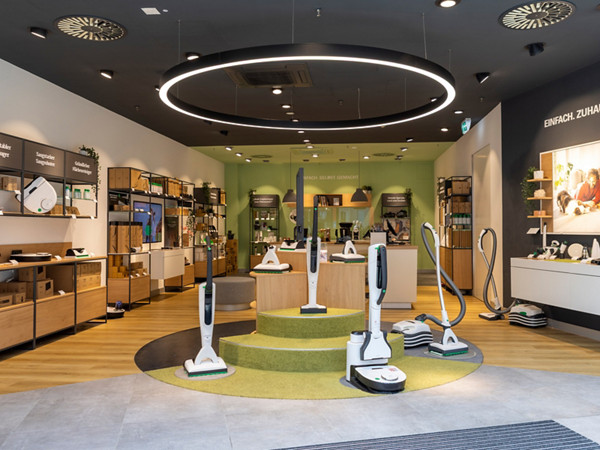 Einblick Vorwerk Store mit Kobold und Thermomix Produkten