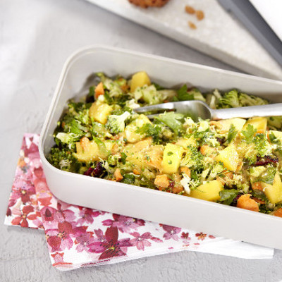 Curry-Brokkoli-Salat mit Mango