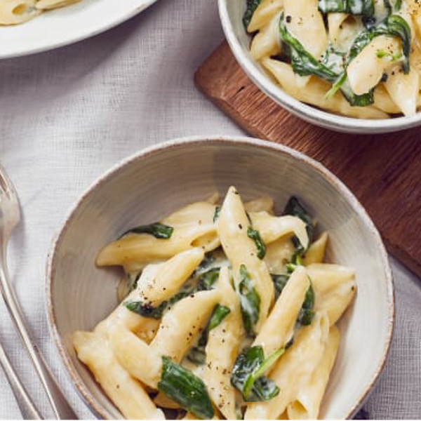 One-Pot-Pasta mit Spinat und Gorgonzola
