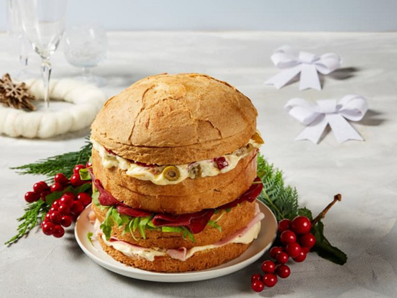 Vuoi sapere come preparare il panettone gastronomico a casa?