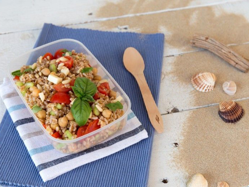 Grazie a Bimby®, potrai preparare una serie di ricette facili e veloci, per mantenerti leggero e in forma sotto l’ombrellone.