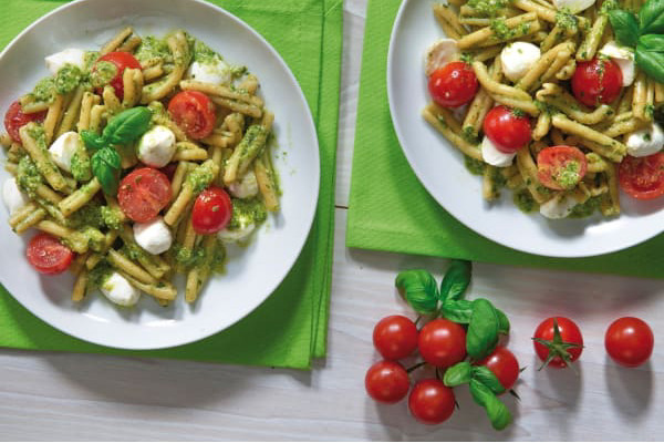 Pasta fredda alla caprese