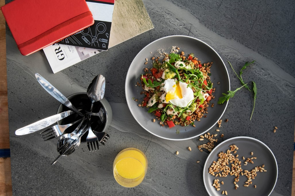 Pranzo in ufficio  BMB MGZ Sett 25 MAIN