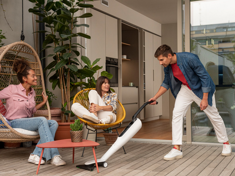 Scopri come Folletto può facilitare la pulizia del tuo balcone.