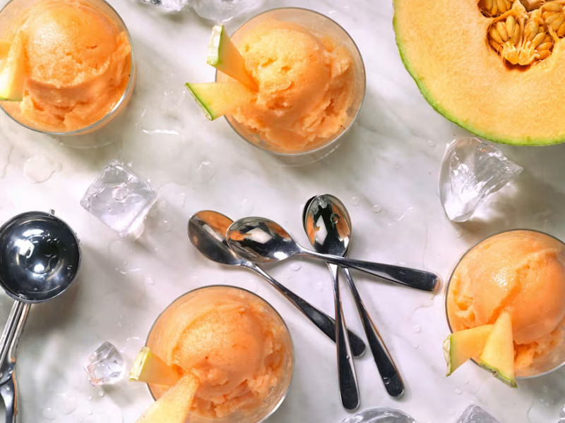 Scopri come preparare un fresco sorbetto al melone con Bimby.