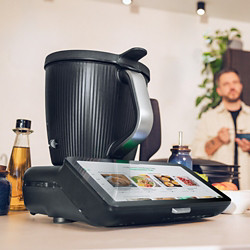 Thermomix TM7 auf Küchentheke
