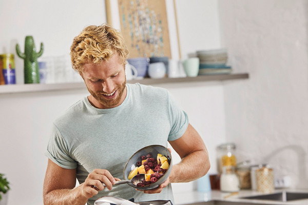 Thermomix cooking man