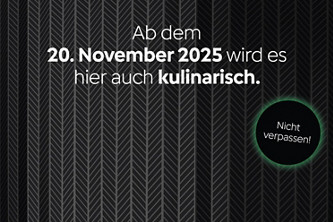 Text auf schwarzem, texturiertem Hintergrund