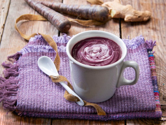 Vellutata di carote viola