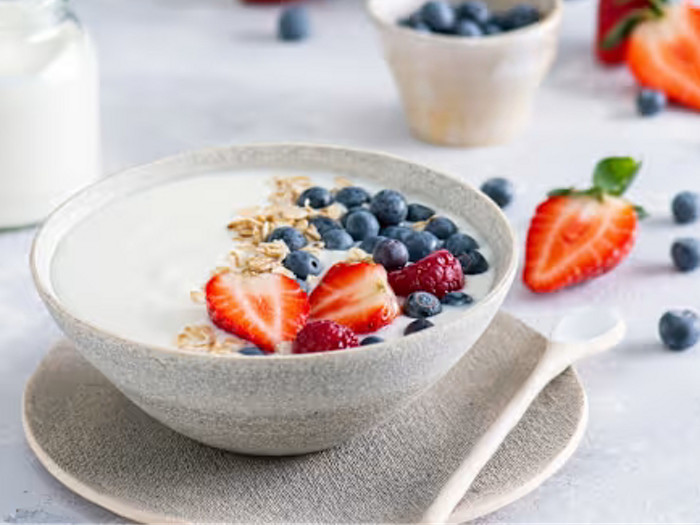 Per chi possiede un Bimby TM7 o TM6, viene in aiuto alla preparazione dello yogurt la modalità Fermentazione. 