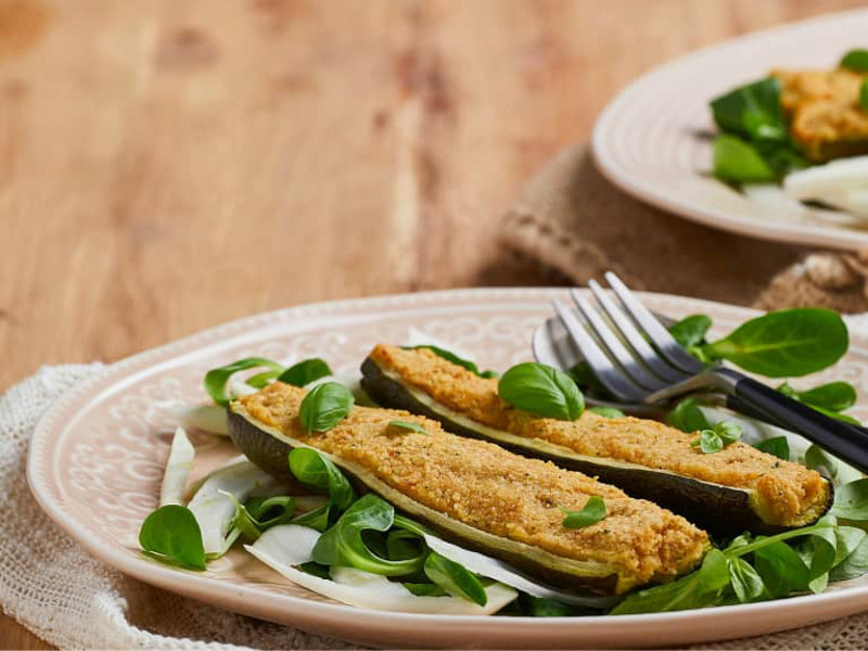 Segui come preparare delle squisite zucchine ripiene con Bimby®