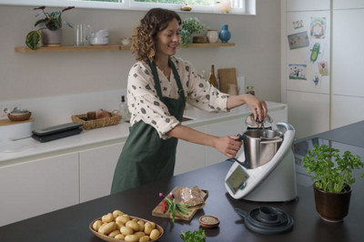 at thermomix peeler in use