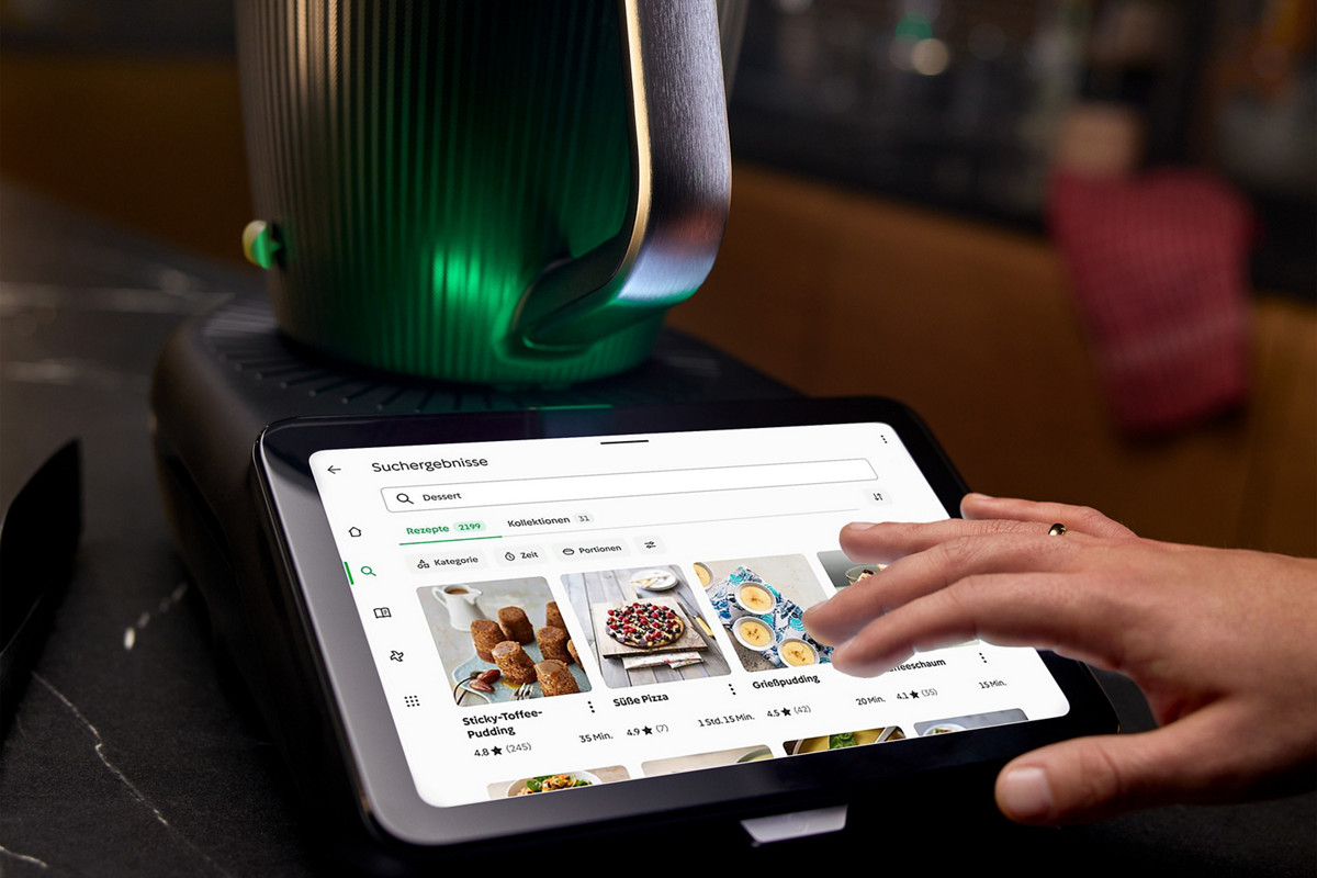 Das große 10-Zoll-Multi-Touch-Display des Thermomix® TM7