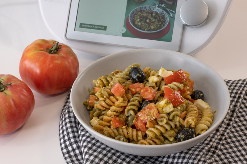 Ensalada italiana de pasta en thermomix